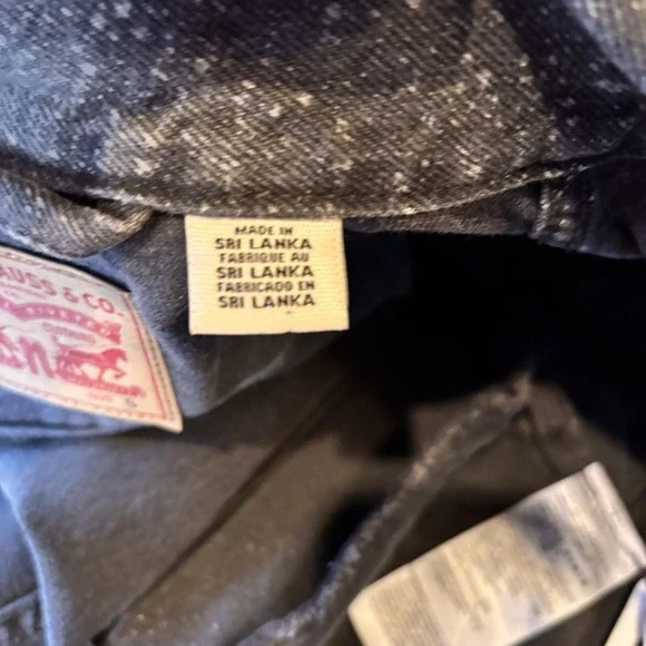 Levi's Black Splatter Denim Trucker Jacket Women's Size Small Acid Wash - Picture 6 of 8